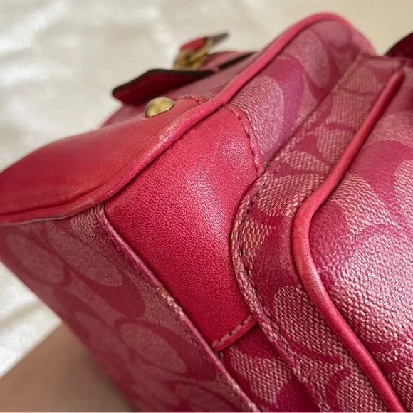 Coach Pink and White Mini Bag - Picture 6 of 16